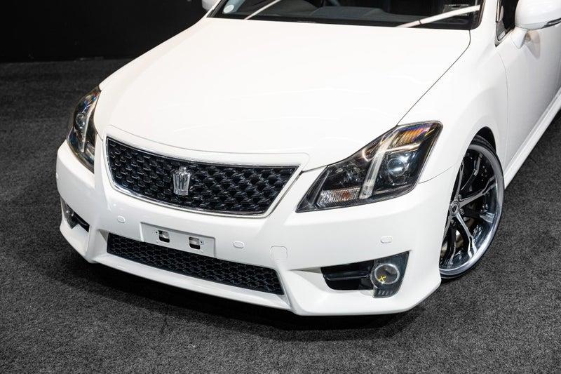 2013 Toyota Crown