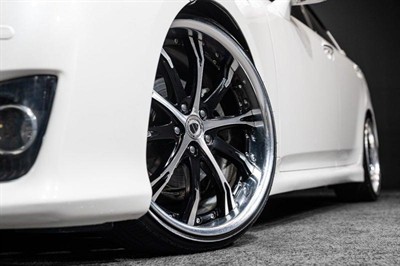 2013 Toyota Crown - Thumbnail