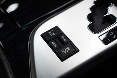 2013 Toyota Crown - Thumbnail
