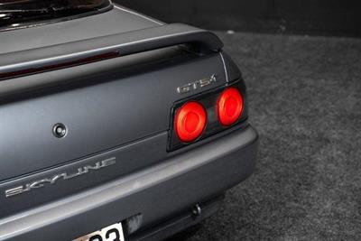 1990 Nissan Skyline - Thumbnail