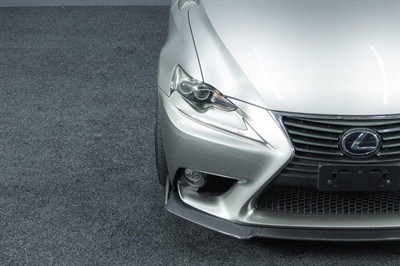2013 Lexus IS 300h - Thumbnail
