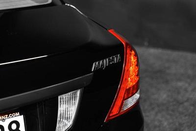 2010 Toyota Crown - Thumbnail