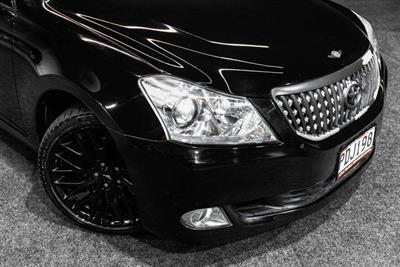 2010 Toyota Crown - Thumbnail