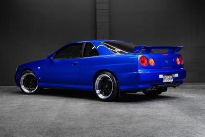 2002 Nissan Skyline - Thumbnail