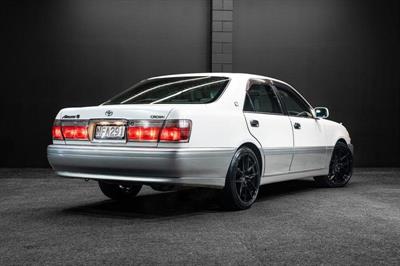 1999 Toyota Crown - Thumbnail