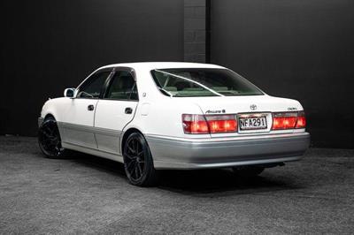 1999 Toyota Crown - Thumbnail