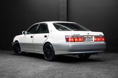 1999 Toyota Crown - Thumbnail