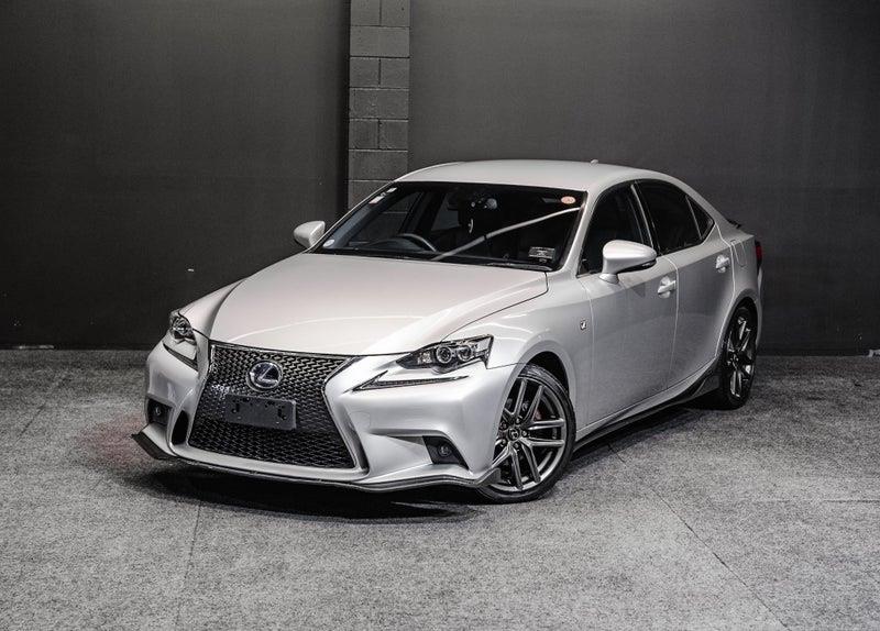 2013 Lexus IS 300h