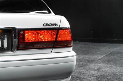 2002 Toyota Crown - Thumbnail
