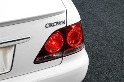 2006 Toyota Crown - Thumbnail