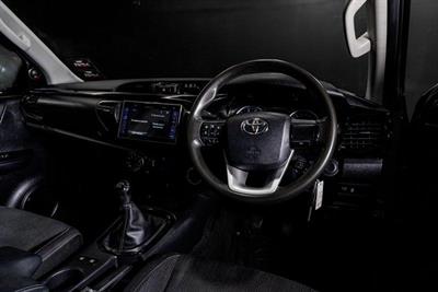 2016 Toyota Hilux - Thumbnail