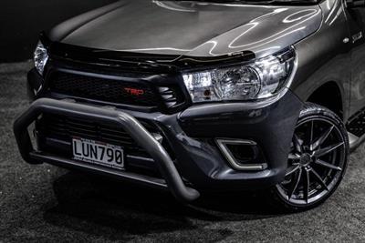 2016 Toyota Hilux - Thumbnail