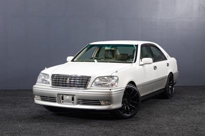 2001 Toyota Crown - Thumbnail