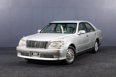 2001 Toyota Crown - Thumbnail
