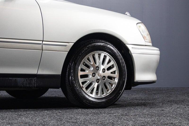 2001 Toyota Crown