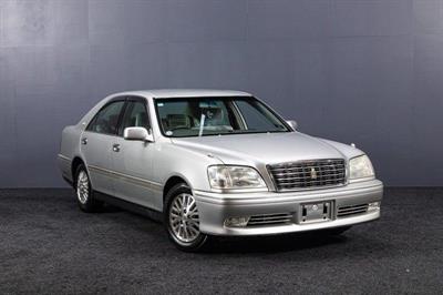 2001 Toyota Crown - Thumbnail