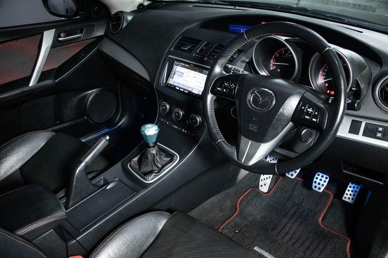 2013 Mazda Axela