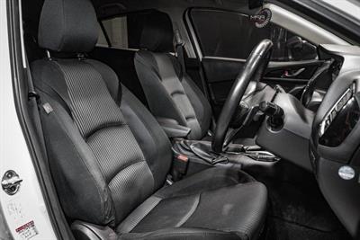 2014 Mazda Axela - Thumbnail