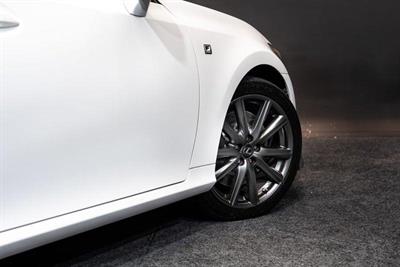 2013 Lexus GS 450h - Thumbnail