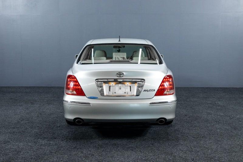 2005 Toyota Crown