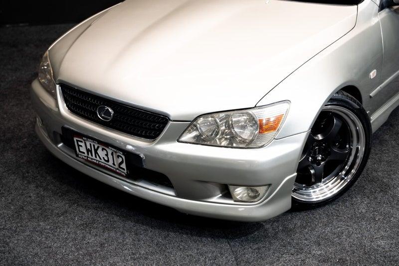 2003 Lexus IS 200