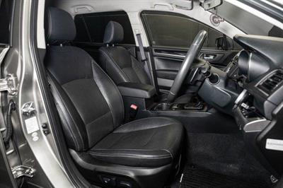 2014 Subaru Legacy - Thumbnail
