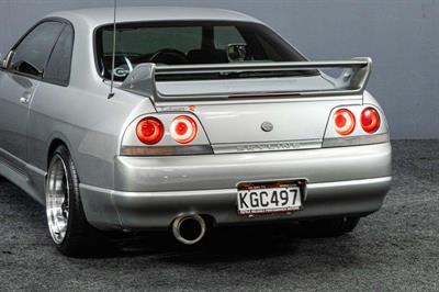 1996 Nissan Skyline - Thumbnail