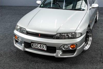1996 Nissan Skyline - Thumbnail