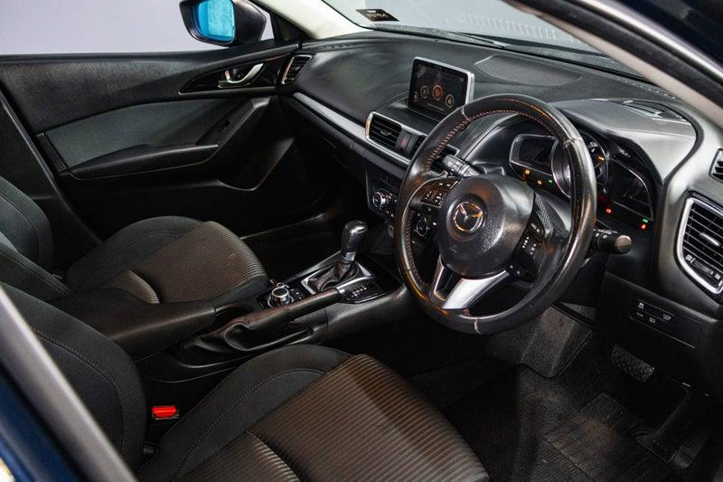 2013 Mazda Axela