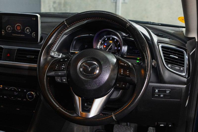 2013 Mazda Axela