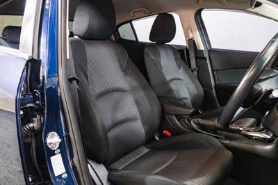 2013 Mazda Axela - Thumbnail