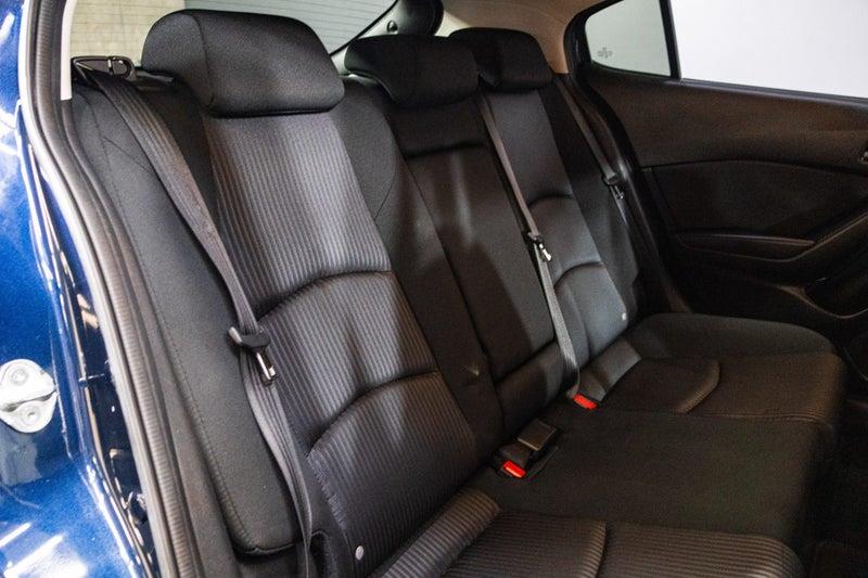 2013 Mazda Axela