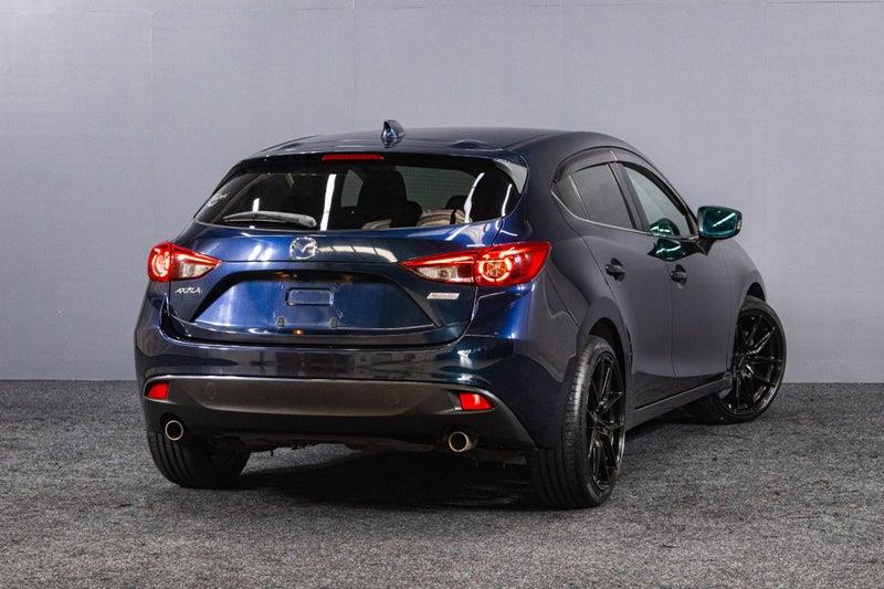 2013 Mazda Axela