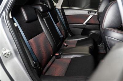 2010 Mazda Axela - Thumbnail