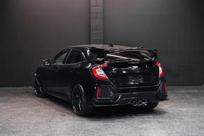 2018 Honda Civic - Thumbnail