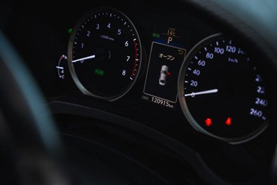 2013 Lexus IS 300h - Thumbnail