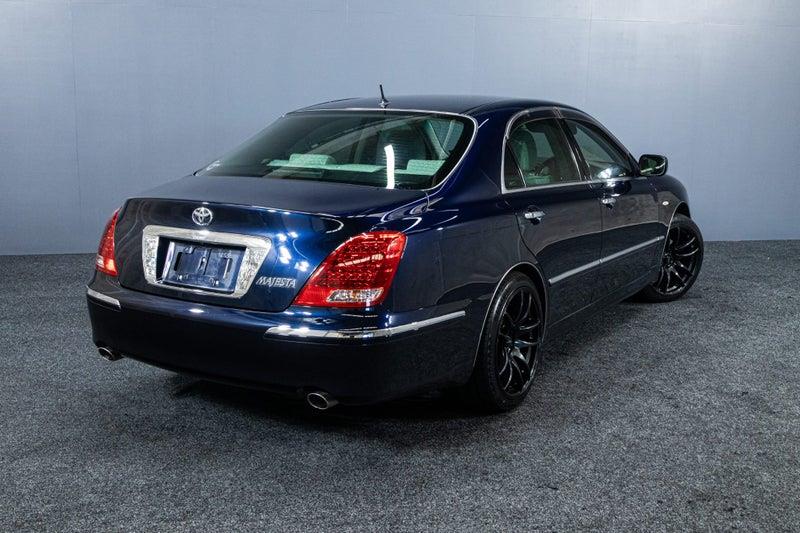 2005 Toyota Crown