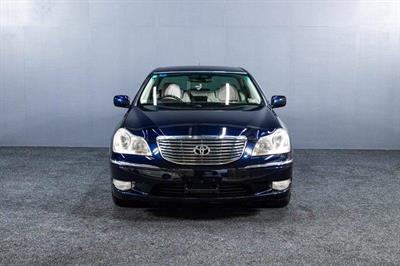 2005 Toyota Crown - Thumbnail