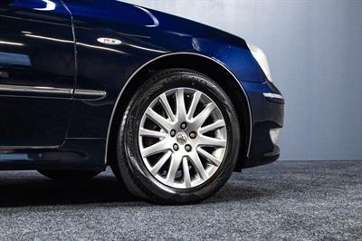 2005 Toyota Crown - Thumbnail