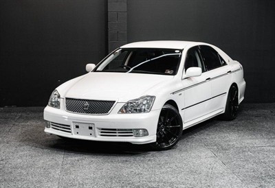 2005 Toyota Crown