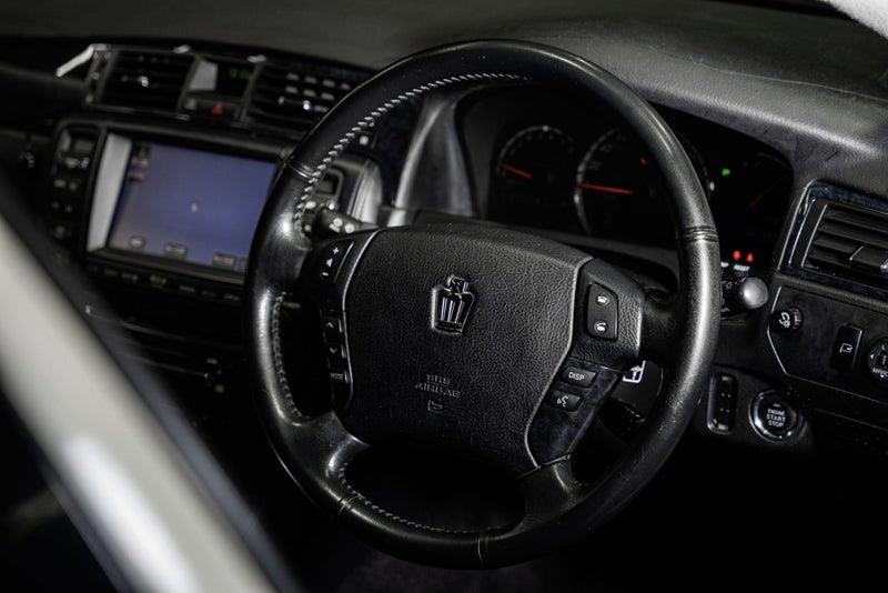 2005 Toyota Crown