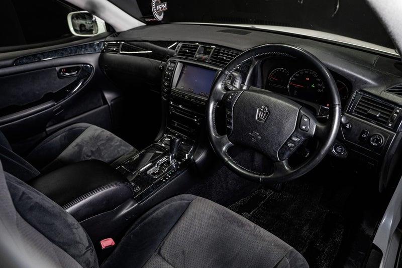 2005 Toyota Crown