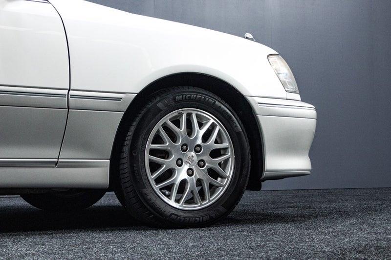 2001 Toyota Crown