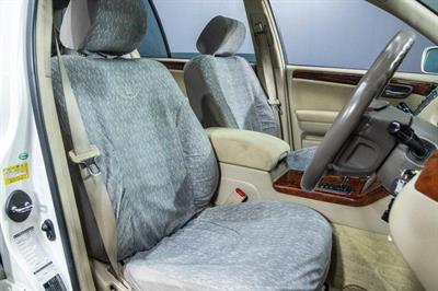 2001 Toyota Crown - Thumbnail