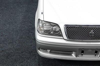 2001 Toyota Crown - Thumbnail