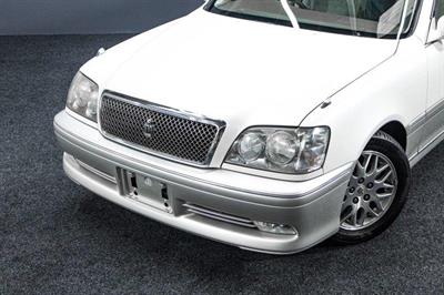 2001 Toyota Crown - Thumbnail