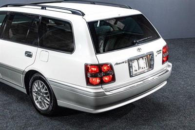 2001 Toyota Crown - Thumbnail