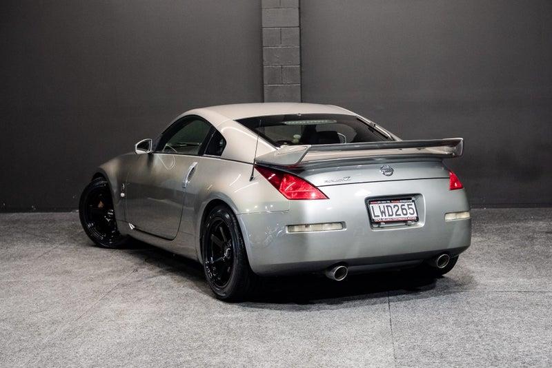 2005 Nissan Fairlady