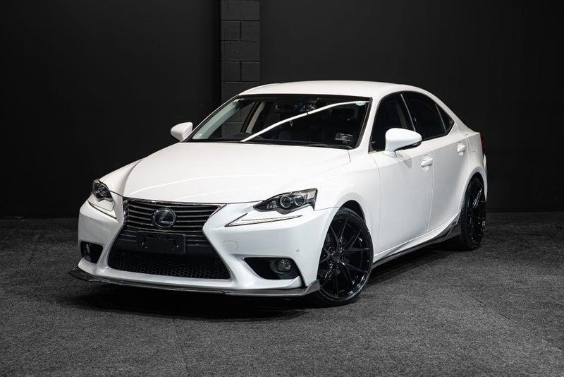 2013 Lexus IS 300h