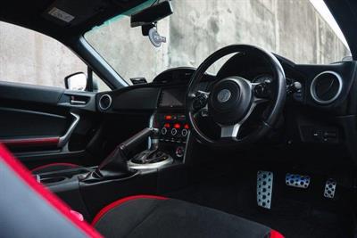 2017 Toyota 86 - Thumbnail